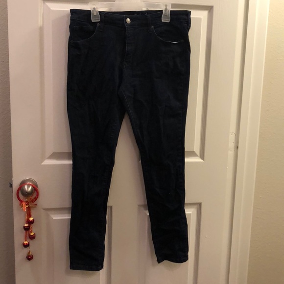 Universal thread jeans. - Picture 2 of 6